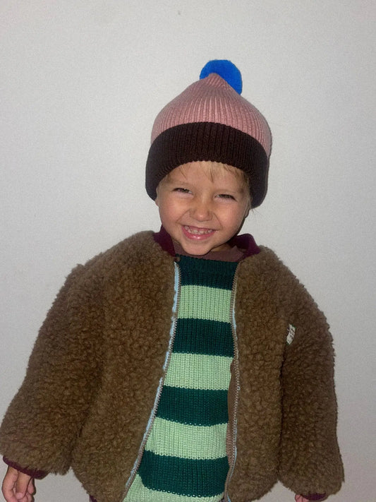 kurtka dziecięca bomberka wełniana merino teddy brown stylizacja outfit dziecko beanie czapka chłopiec 