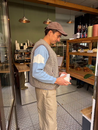 sweter cloudy unisex chmury błękitny przód 