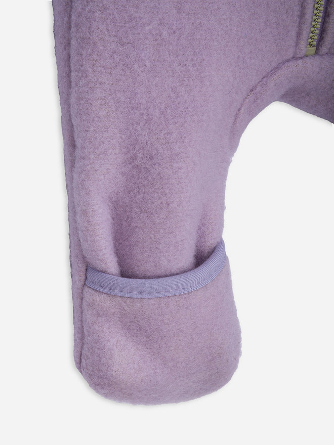 dziecięcy kombinezon wełniany z kapturem fioletowy lilac wełna merino children's wool overall with hood jumpsuit merino wool Kinder-Wolloverall mit Kapuze Merinowolle polar fleece