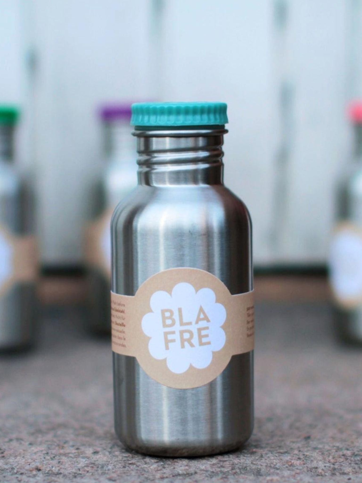 bidon stalowy niebieski steel water bottle blue etykieta