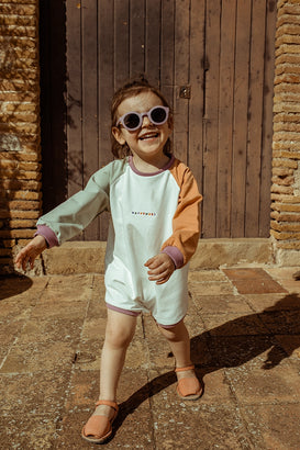 [Blau ma 91 cm i nosi rozmiar 2-3 lata] dziecięce body kolorowe bawełna organiczna multicoloured organic cotton dziecko sandałki stylizacja