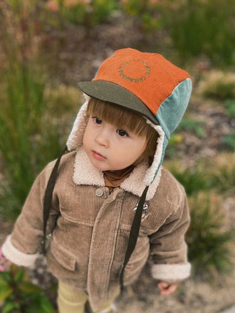 dziecięca czapka uszatka sztruksowa sztruks plusz bawełna organiczna cinnamon tea organic cotton plush cap chłopiec 