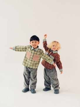 dziecięca koszula bawełniana krata brązowa cocoa brown dzieci koszule spodnie sztruksowe outfit 