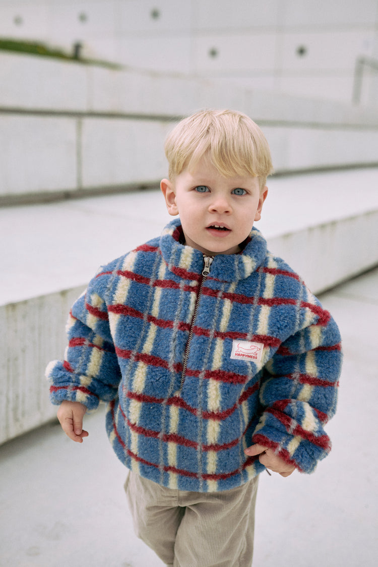 [pl][Model ma 2,5 roku i nosi rozmiar 3-4 lata] [en][The model is 2,5 years old and wears a size 3–4 years] [de][Das Model ist 2,5 Jahre alt und trägt die Größe 3–4 Jahre] dziecięca kurtka kangurka shadow blue w kratkę