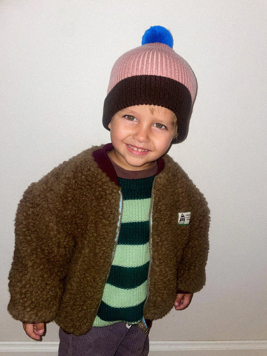 dziecięca czapka wełniana merino beanie różowa mauve brown wool hat dziecko stylizacja wełniana bomberka kurtka 