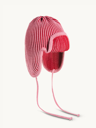 dziecięca czapka pilotka wełniana merino czerwona różowa wool hat cap cherry frost bok