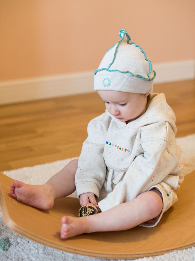 dziecięca czapka beanie bawełniana zielona detale cotton hat creamy avocado dziecko bluza confetti szorty