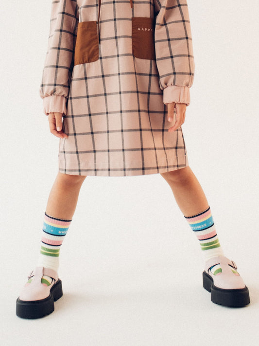 dziecięce skarpetki w paski bright stripes socks stylizacja dziecko sukienka