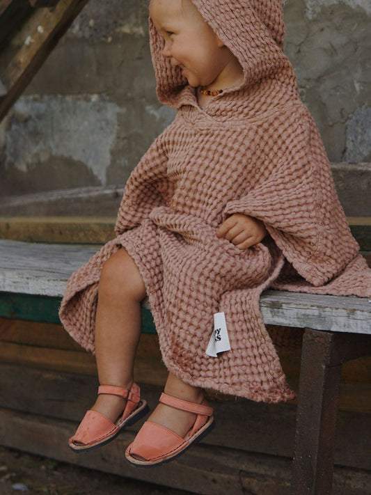 dziecięce sandały minorki skórzane nubuck minorcan sandals leather cinnamon pomarańczowe dziecko ponczo