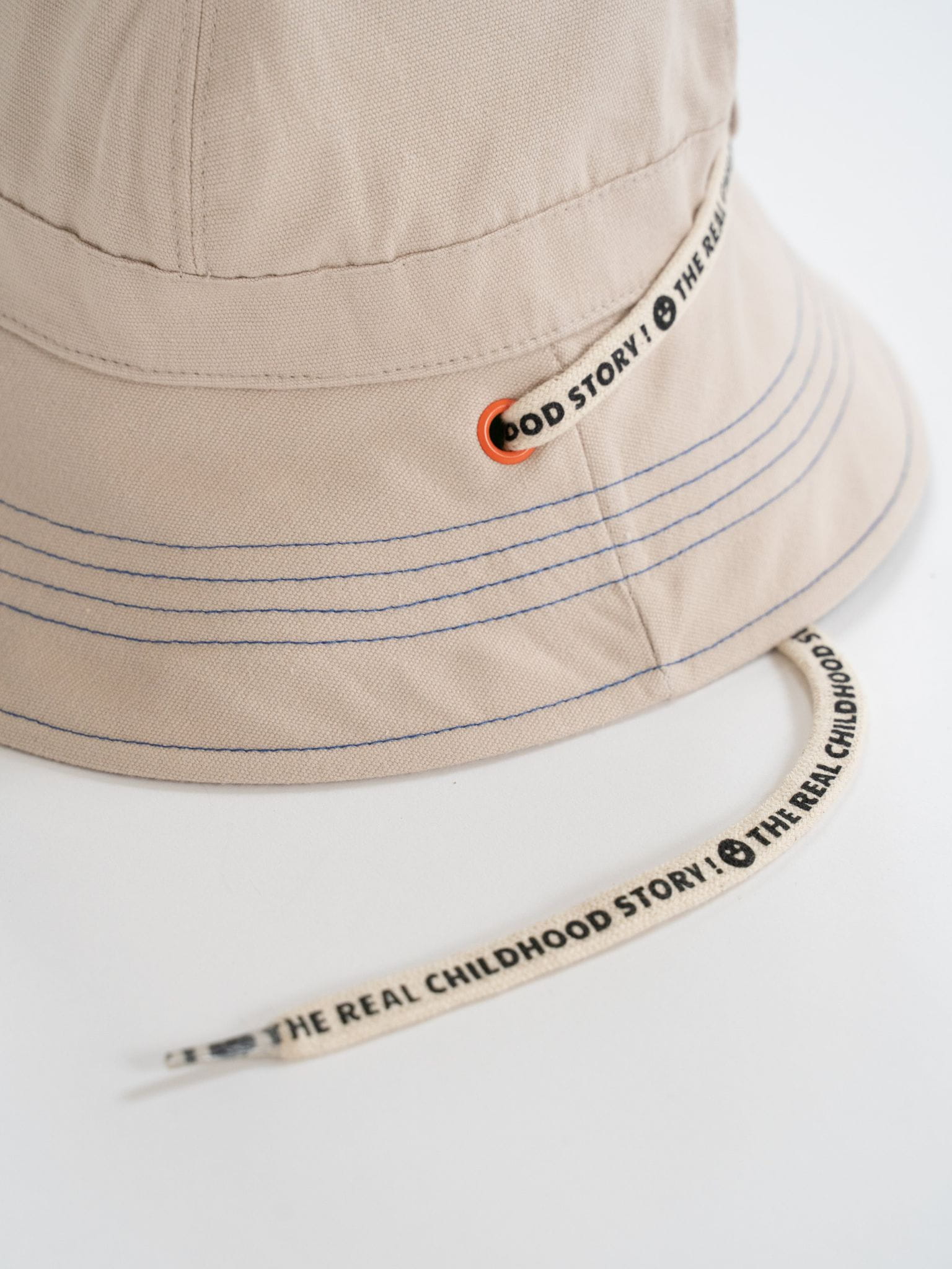 safari hat - carrot juice