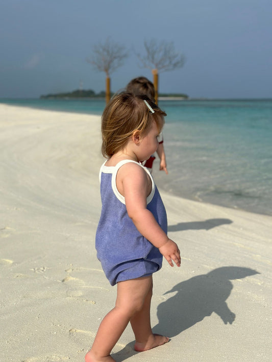 dziecięcy romper frotowy niebieski bawełna organiczna berry breeze organic cotton dziecko wakacje plaża 