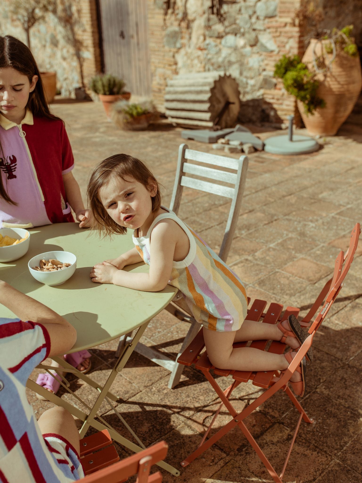 dziecięcy romper frotowy w paski bawełna organiczna sunset stripes terry dziecko kombinezon dzieci wakacje lato