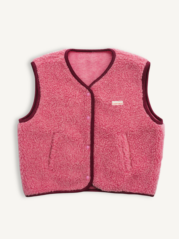 kamizelka wełniana merino unisex dusty pink modelka outfit wool vest gilet weste wollweste