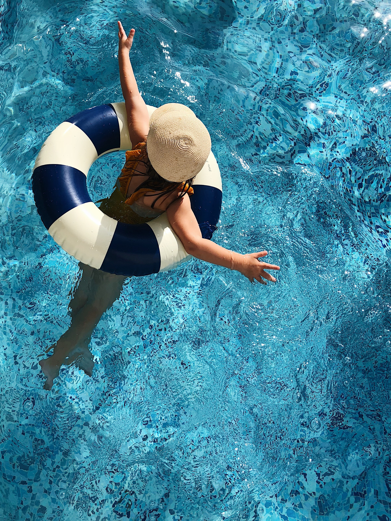 kółko do pływania wodne basen swim ring niebieskie granatowe cannes blue dziecko basen