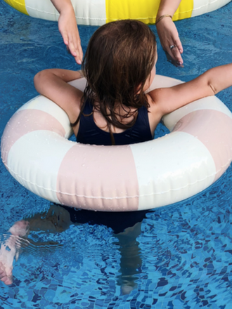 kółko do pływania wodne basen swim ring french rose róż dziecko basen woda