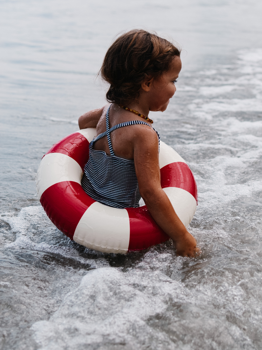 kółko do pływania wodne basen swim ring ruby red czerwone dziecko woda morze