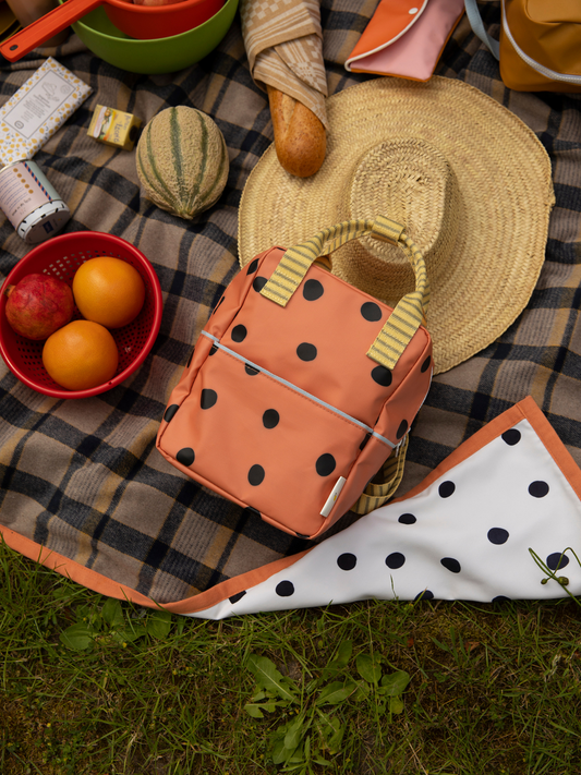 mały plecak deluxe pomarańczowy w kropki faded orange small backpak piknik koc