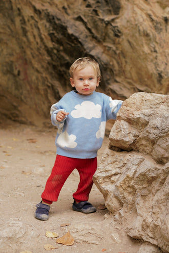 sweter dziecięcy cloudy chmury błękitny dziecko child sweater stylizacja