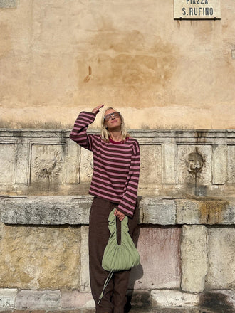 torebka bawełniana scrunchie green tea zielona organic cotton bawełna organiczna outfit stylizacja sweter berry 