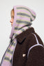 wełniany kaptur z szalikiem cozy stripes w paski szary fioletowy wool hood with scarf modelka kurtka wełniana chocolate brown