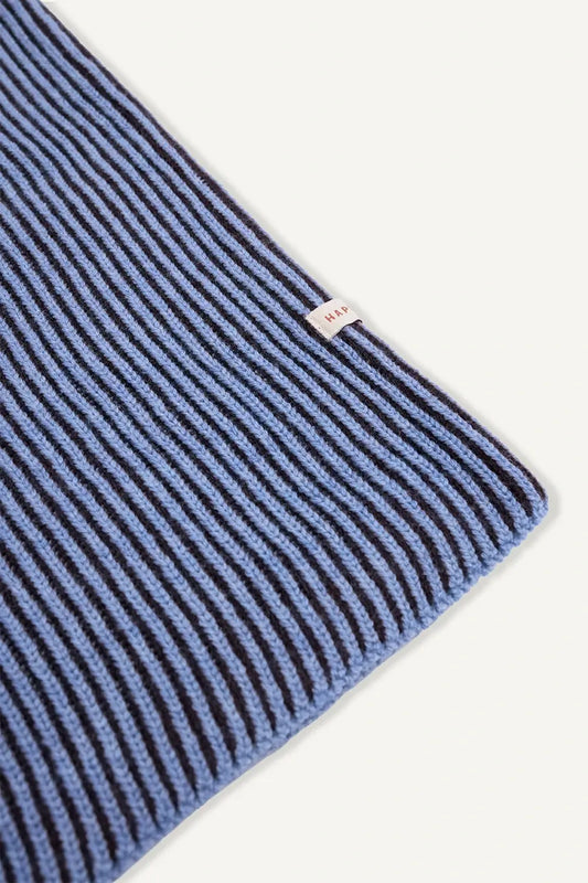 wełniany komin kaptur merino  balaclava wool icy stripes niebieski w paski detal