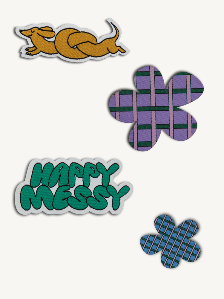 zestaw 4 naprasowanek kwiatek happy messy jamnik iron on patch set